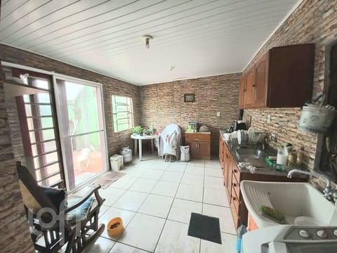 Image 12 - 230312